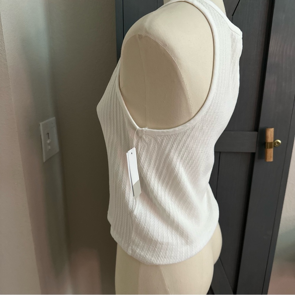 NEW Nordstrom BP White Ribbed Buttoned Tank Top. Size Large - Picture 3 of 5